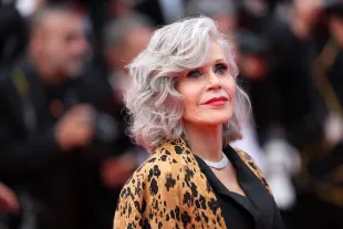 CANNES, FRANCE - MAY 14: Jane Fonda attends "Le Deuxième Acte" ("The Second Act") Screening & opening ceremony red carpet at the 77th annual Cannes Film Festival at Palais des Festivals on May 14, 2024 in Cannes, France. (Photo by Vittorio Zunino Celotto/Getty Images)