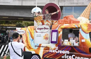 Häagen-Dazs Introduces Seasonal Peppermint Collection Featuring New Frozen Beverage (Photo by David M. Benett/Dave Benett/Getty Images for Häagen-Dazs)