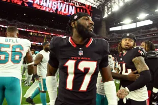 HOUSTON, TX - DECEMBER 15: Houston Texans CB Kris Boyd greets players after 20 - 12 win over the Miami Dolphins on December 15, 2024 at NRG Stadium in Houston, TX. (Photo by John Rivera/Icon Sportswire via Getty Images)
