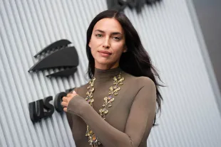 How Do Irina Shayk and Bradley Cooper Protect Lea from the Digital World? (Photo by John Nacion/Getty Images)