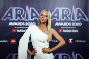 Love Island Australia host Sophie Monk (Image via Getty)