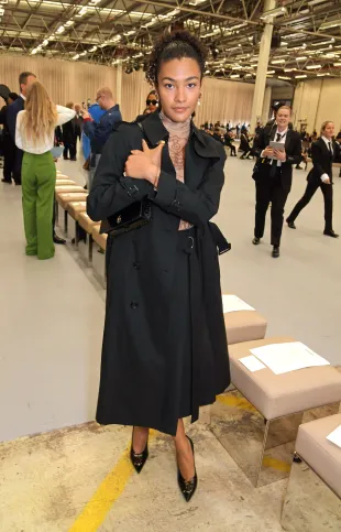 LONDON, ENGLAND - SEPTEMBER 26: Olivia Dean attends the Burberry Spring/Summer 2023 runway show in Bermondsey on September 26, 2022 in London, England. (Photo by David M. Benett/Dave Benett/Getty Images for Burberry)