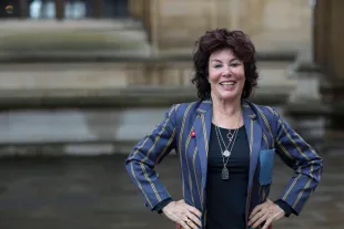 OXFORD, ENGLAND - MARCH 24:  Ruby Wax, comedian and writer, at the FT Weekend Oxford Literary Festival on March 24, 2018 in Oxford, England.  (Photo by David Levenson/Getty Images)