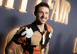 DWTS Dylan Efron attends Vanity Fair and Instagram Celebrate Vanities: A Night for Young Hollywood at Bar Marmont (Image via Getty)