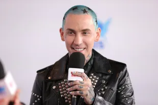 Blackbear attends the 2022 iHeartRadio Music Awards at The Shrine Auditorium in Los Angeles, California (Image via Getty)