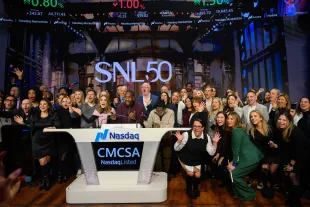 SNL current and former cast members (Image via Getty)