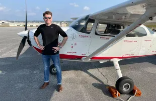 David Michael Jahn, a naval officer from Gulfport, presumed dead in a plane crash in New Orleans (Image via Facebook/David Michael Jahn)