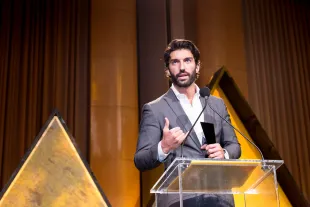 HOLLYWOOD, CALIFORNIA - JUNE 24:  Actor Justin Baldoni presents an award at the NALIP 2017 Latino Media Awards at The Ray Dolby Ballroom at Hollywood & Highland Center on June 24, 2017 in Hollywood, California.  (Photo by Greg Doherty/Getty Images)