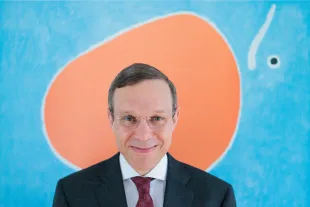 Avi Loeb (Image via Getty)