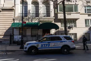 An NYPD detective, Michael Greaney, saved a choking baby's life on Wednesday [Representational Image] (Photo by Adam Gray/Getty Images)