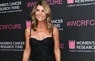 Lori Loughlin (Photo by Olivia Wong/WireImage)