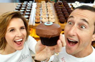 Candace Nelson and her husband Charles, co-founders of Sprinkles Cupcakes (Image via Getty)