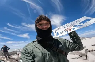 Joseph Brambila, the first time he scale Mt Whitney (Image via YouTube/Jobrm)