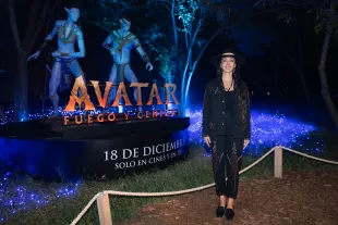 MEXICO CITY, MEXICO - DECEMBER 16: Oona Chaplin poses during the Avatar: Fire & Ash Mexico City meet and greet at Light Cycles Mexico City on December 16, 2025 in Mexico City, Mexico. (Photo by Manuel Velasquez/Getty Images For Disney)