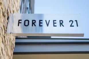 Christmas 2025 Forever 21 sale: 7 best holiday gifts to give your loved ones (Photo by Brandon Bell/Getty Images)