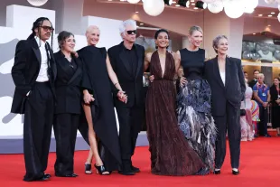 VENICE, ITALY - AUGUST 31: Vicky Krieps, Jim Jarmusch, Cate Blanchett, Charlotte Rampling, Luka Sabbat, Mayim Bialik and Indya Moore attend the "Father Mother Sister Brother" red carpet during the 82nd Venice International Film Festival on August 31, 2025 in Venice, Italy. (Photo by Stefania D'Alessandro/WireImage)