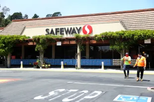 MILL VALLEY, CALIFORNIA - JULY 27: Customers leave a Safeway store on July 27, 2020 in Mill Valley, California. Albertsons, parent company of Safeway and one of the largest food and drug retailers in the nations, reported a 26.5% surge in quarterly same-store sales and a 21 percent increase in net sales to $22.75 billion in the first quarter of fiscal 2019 that ended on June 20. (Photo by Justin Sullivan/Getty Images)
