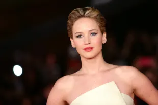 ROME, ITALY - NOVEMBER 14:  Actress Jennifer Lawrence attends the 'The Hunger Games: Catching Fire' Premiere during The 8th Rome Film Festival at Auditorium Parco Della Musica on November 14, 2013 in Rome, Italy.  (Photo by Vittorio Zunino Celotto/Getty Images)