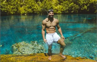 Mike Holston (Image via Instagram / @therealtarzann)