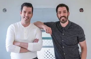 Jonathan and Drew Scott (Image via Instagram/@jonathanscott)