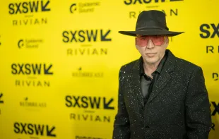 What is the controversy involving Akaash Singh and his wife? Drama