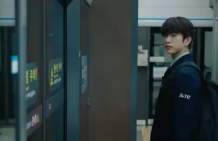  Still Shining (Image via Youtube/@Netflix)