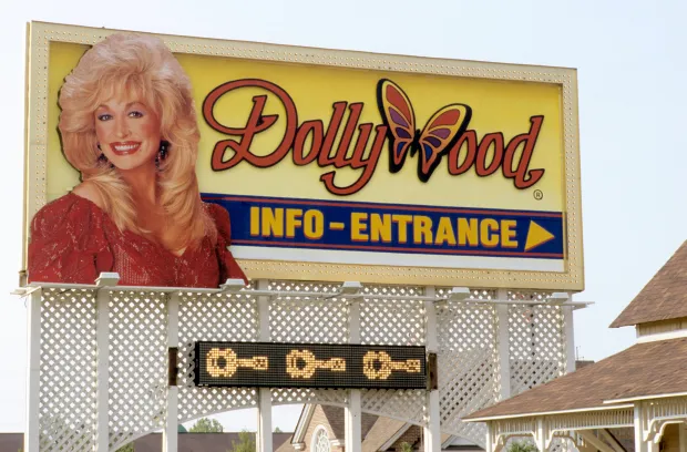 UNITED STATES - CIRCA 2000:  NASHVILLE  Photo of COUNTRY & WESTERN and DOLLYWOOD and Dolly PARTON and COUNTRY  (Photo by Leon Morris/Redferns)